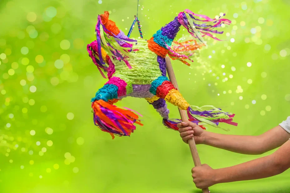 Comienzan las posadas: tradición, música y piñatas en México