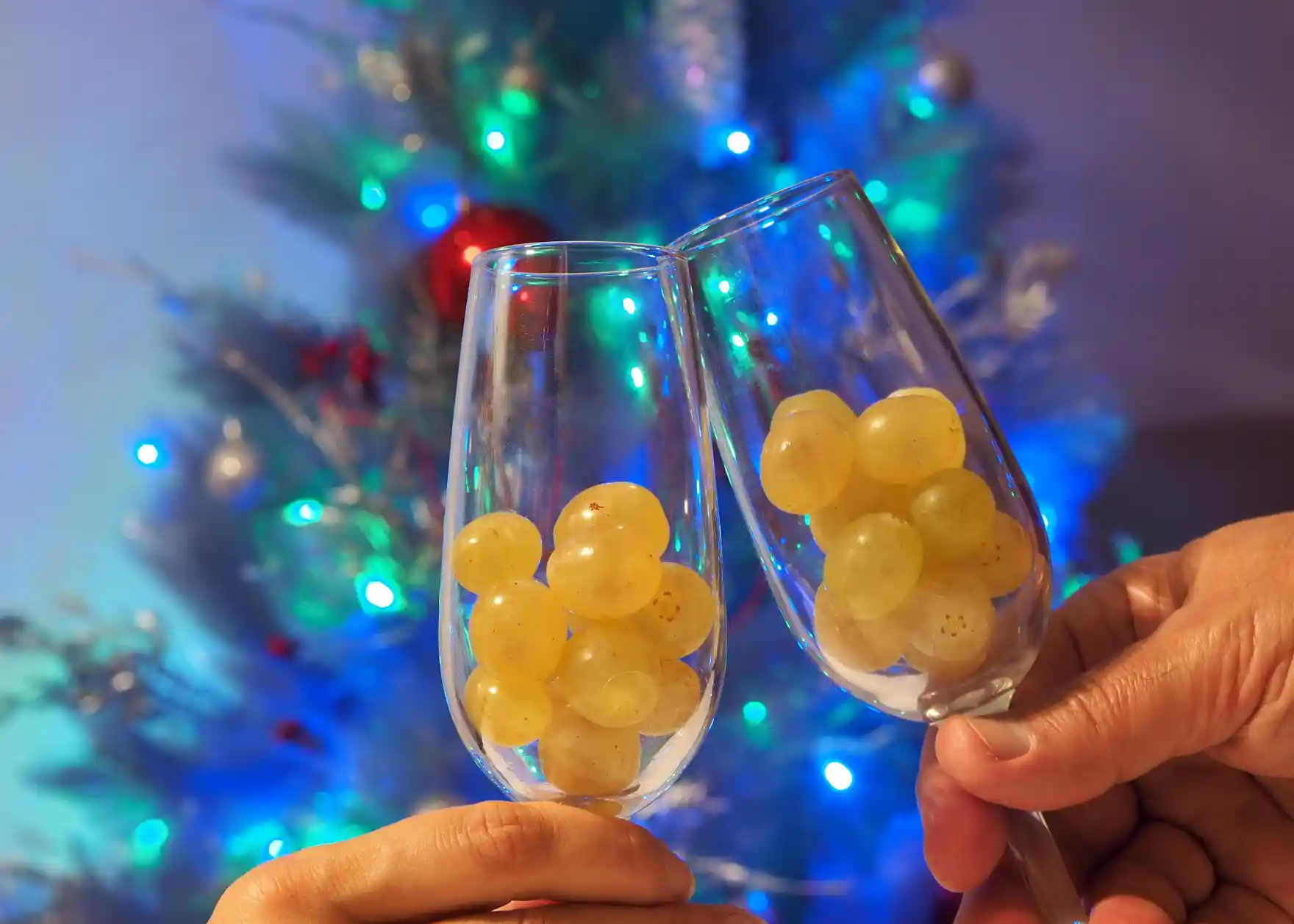 Feliz Año Nuevo 2026: comienza el año viajando en autobús